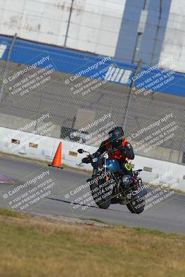 media/Nov-26-2022-Fastrack Riders (Sat) [[b001e85eef]]/Level 1/Session 3 Outside Turn 9/